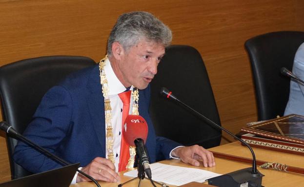 Discurso de inicio de mandato como alcalde de Arroyo de Sarbelio Fernández